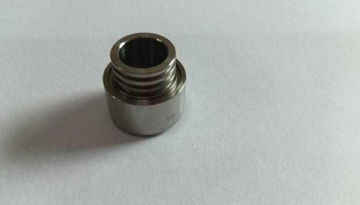 Stainless steel aluminum titanium CNC machining milling turning parts fabrication service CNC machining parts不锈钢铝钛数控加工铣削车削零件加工服务数控加工零件 2