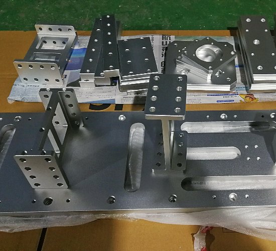 Steel CNC Machining 550 500 1